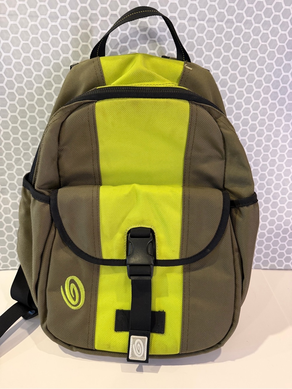 Tinbuk2 Green and Brown Backpack - Unbranded